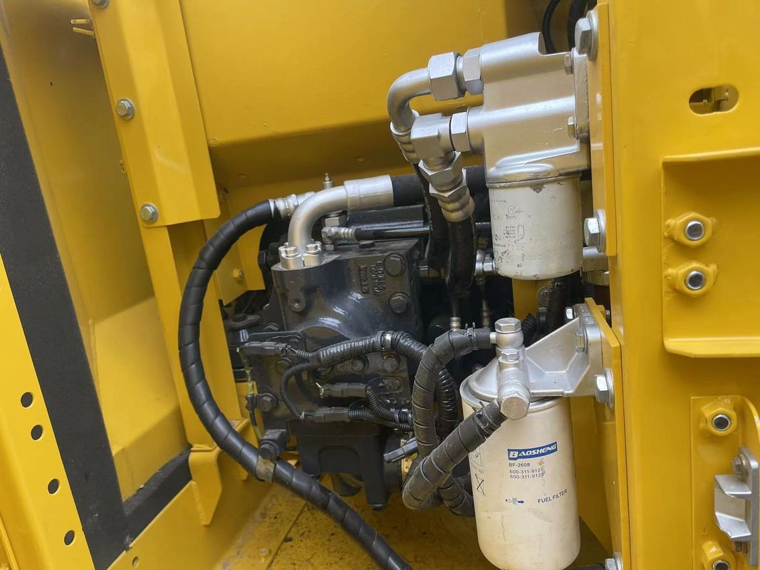 Excavadora Komatsu PC130 original de alta calidad en buen estado y bajo precio para la venta