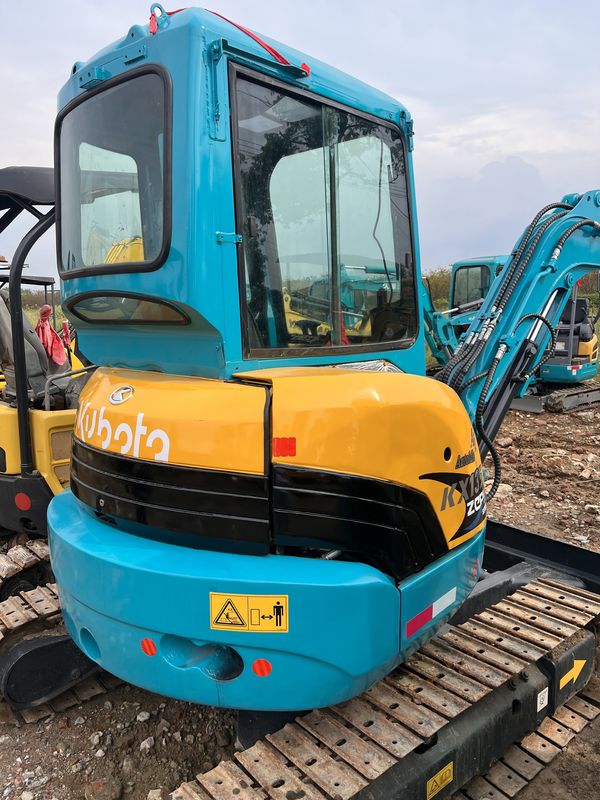 excavadora usada kubota135/ mini máquina de excavación de segunda mano kubota 135 precio bajo en venta