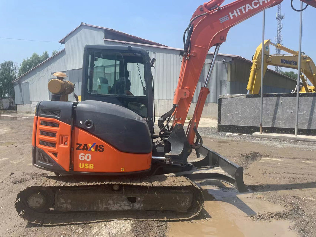 Hitachi en stock mini excavadora usada Hitachi zx60 Japón 2000 / Mini excavadora usada Hitachi ZX60 Precio barato