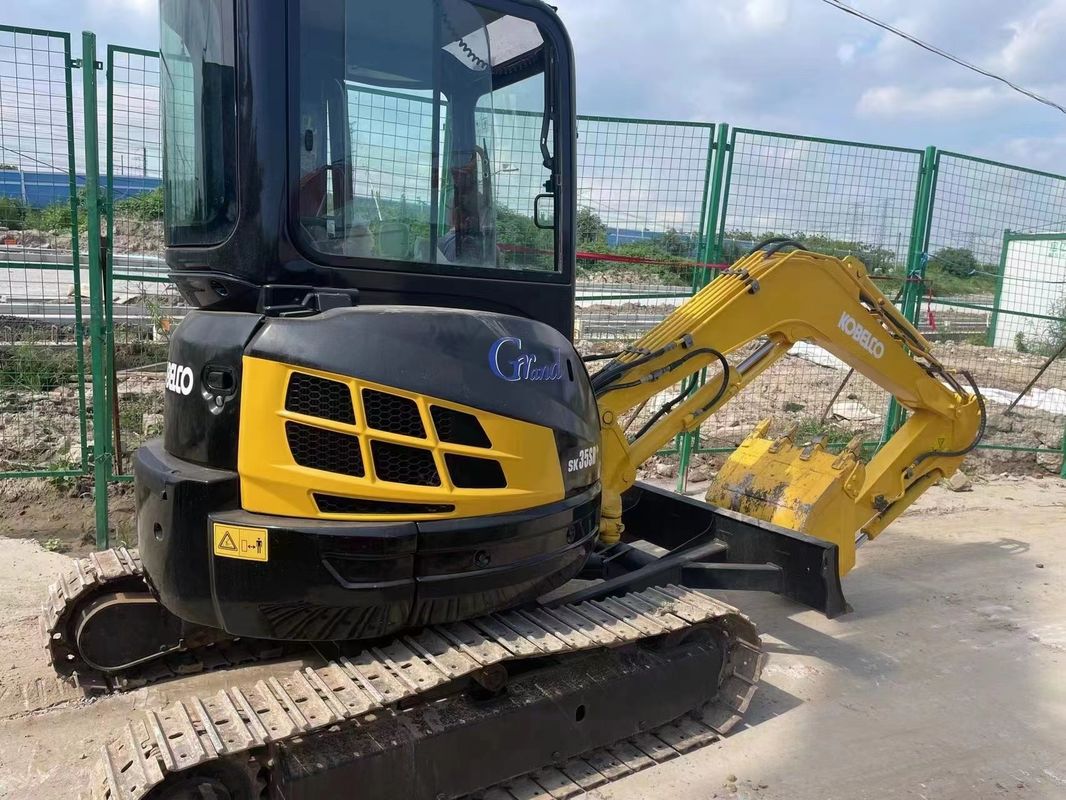 Excavadora japonesa original usada kobelco sk35/motor de alta potencia de segunda mano kobelco sk 35 a la venta