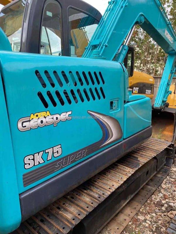 Excavadora de tamaño medio Kobelco 75 Horas de trabajo bajas Talleres de reparación de maquinaria