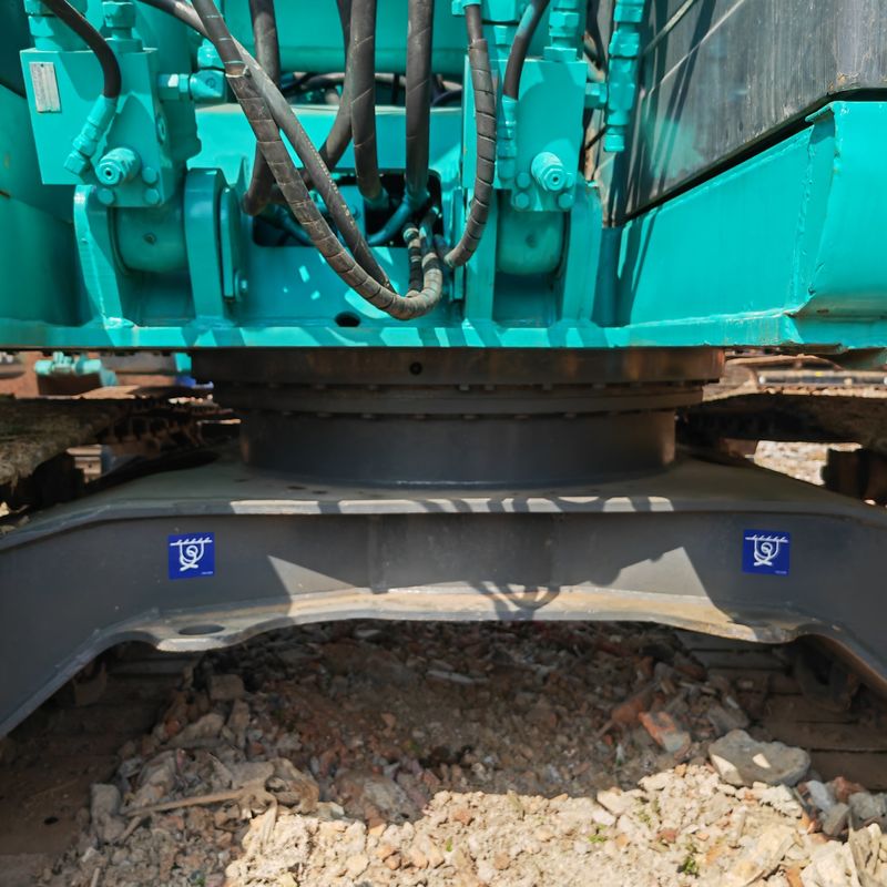 Color azul Excavadora de rastreo usada de segunda mano 135 Excavadora Kobelco