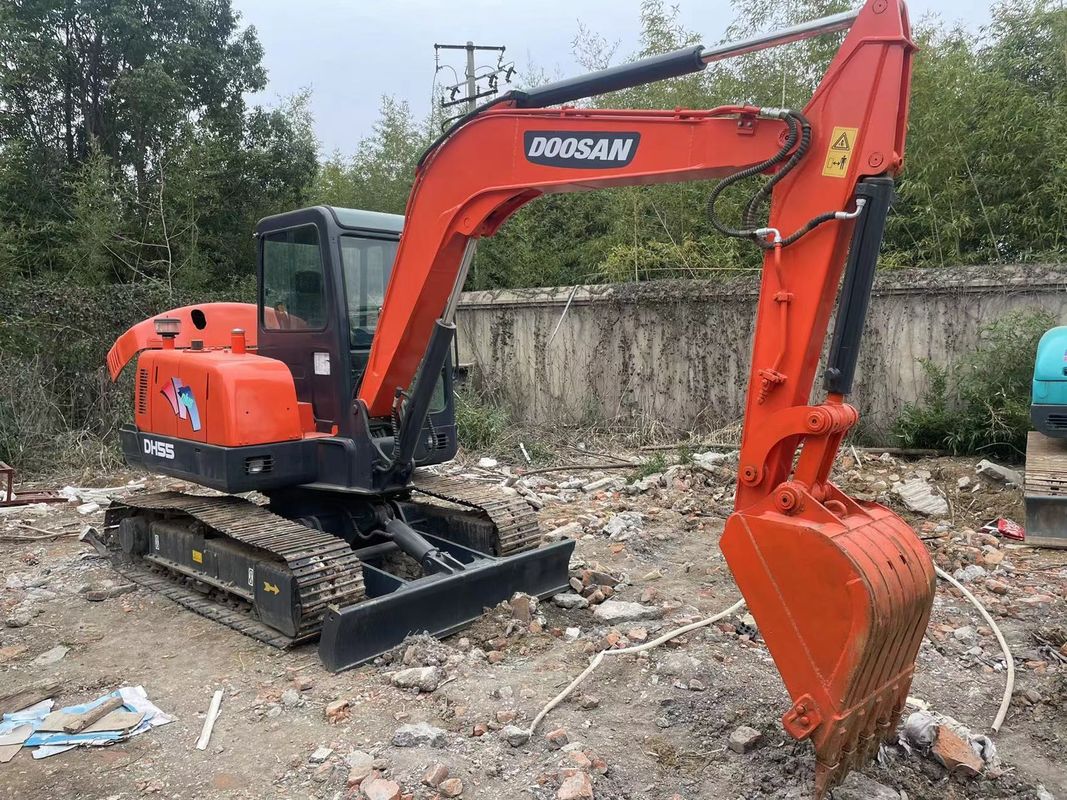 Mini máquina de excavación de rastreo usada Doosan dx55/segundo excavadora manual de alta calidad Doosan dx55