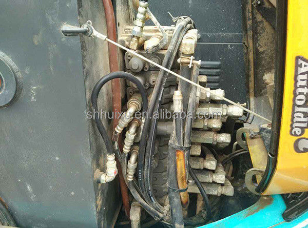 Excavadora japonesa de calidad usada Kubota 155 pequeña de 5,5 toneladas mini excavadora de segunda mano con cuchilla y línea de rotor