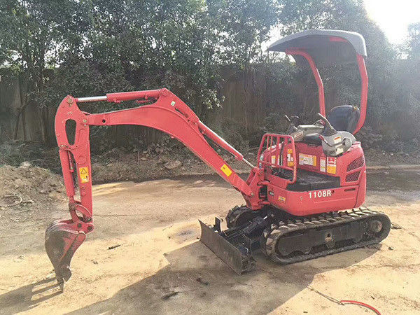 La excavadora usada 2T Kubota U17 tiene una alta calidad con un precio de descuento en la construcción