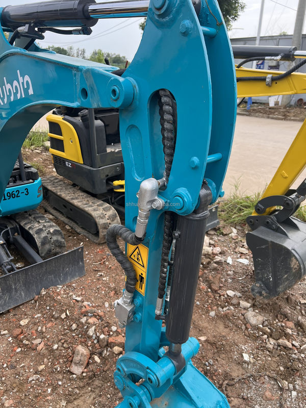 Bajas horas de trabajo maquinaria vial Kubota U17 excavadora usada con motor de alta calidad y bomba excavadora barata excavadora usada de rastrero