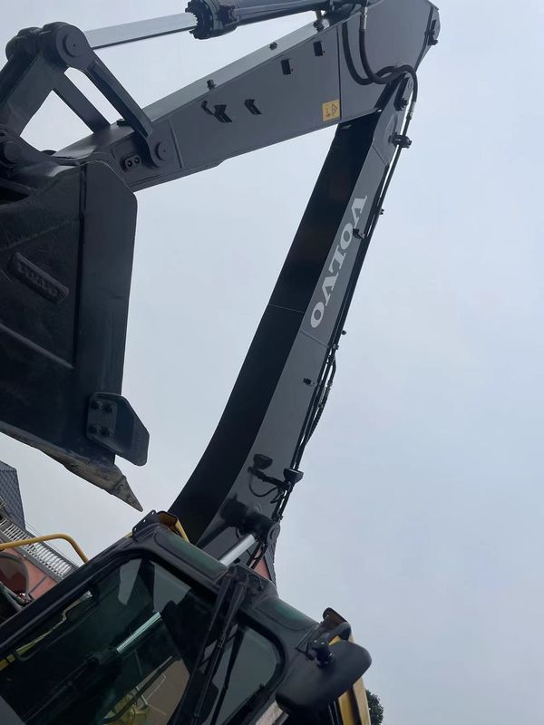 Excavadora de segunda mano de buena calidad para venta VOLVO140 380 480 /Mini Excavadora de segunda mano máquina de excavación hecha en Suiza