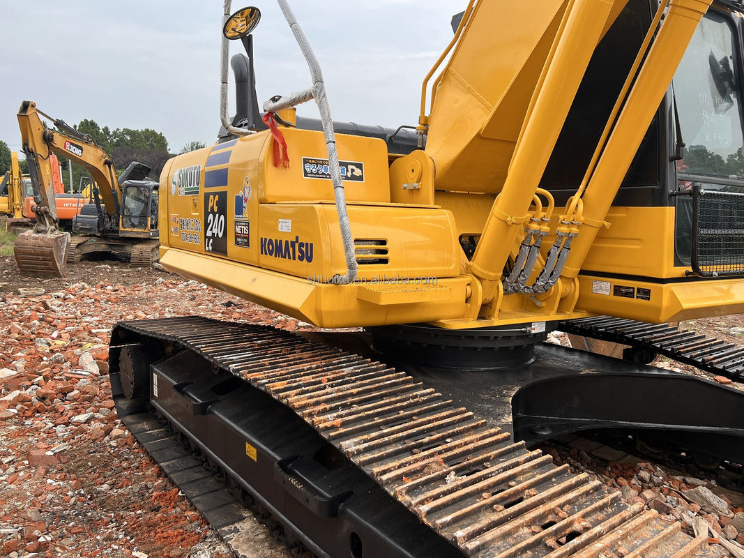 KOMATSU 240-8LC Excavadora de segunda mano en buen estado 24000KG Tiendas de materiales de construcción