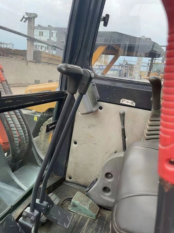 La excavadora original de segunda mano Doushan DH55 está en buen estado fuerte y de mantenimiento sencillo