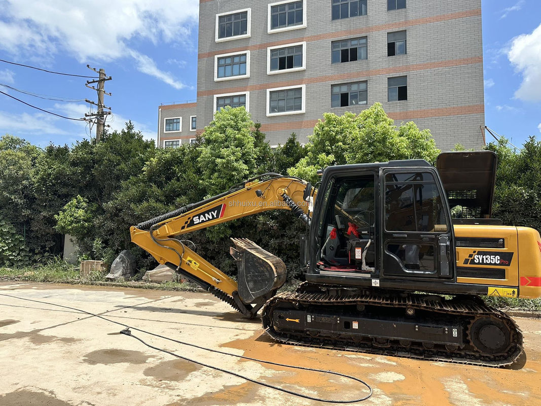 Excavadora de China Usada Sany Excavadora 135 Amarilla 0,7m3 Capacidad de cubo 13 toneladas