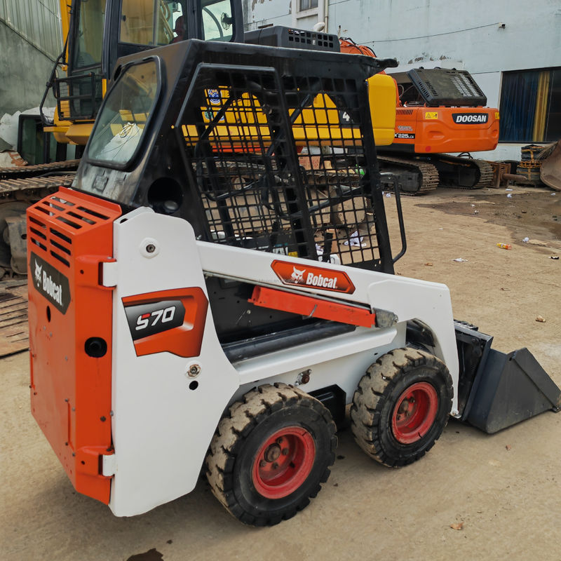Cargador multifuncional usado para deslizamiento y dirección BOBCAT S70 Doosan Bobcat 1 tonelada Mini cargadores de segunda mano