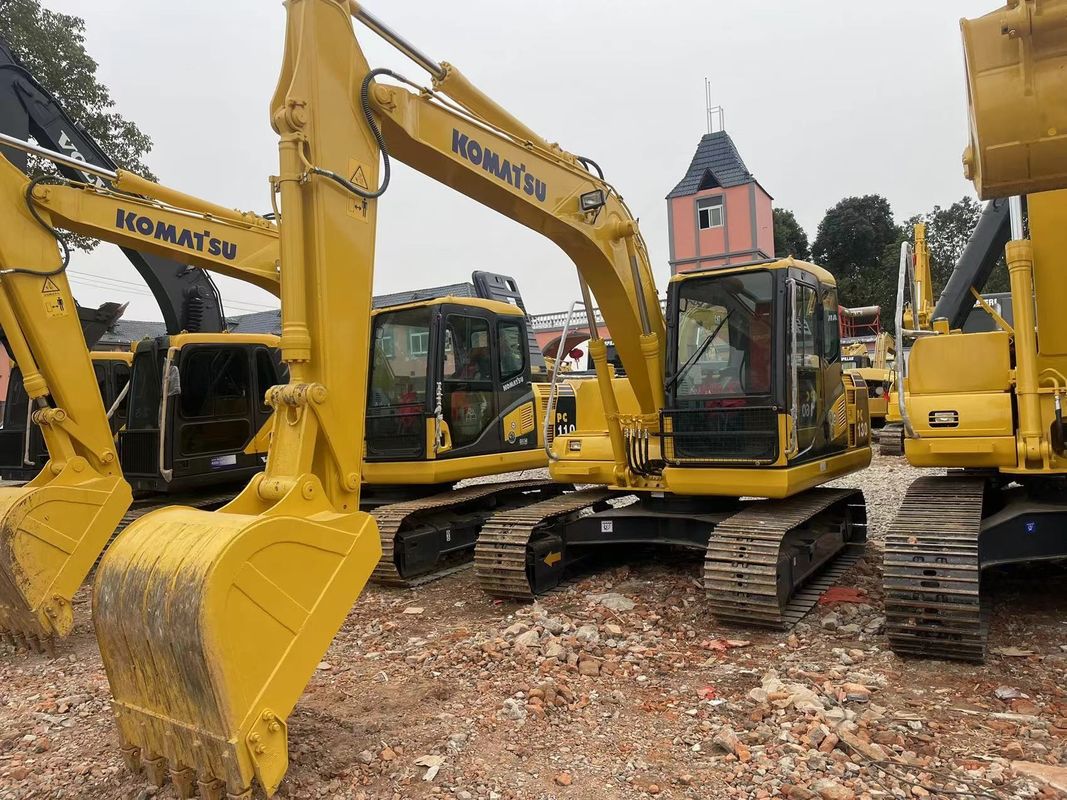 MOTOR DE ALTA PODER USADO KOMATSU PC130 en venta / de segunda mano excavadora de tamaño mediano KOMATSU PC130