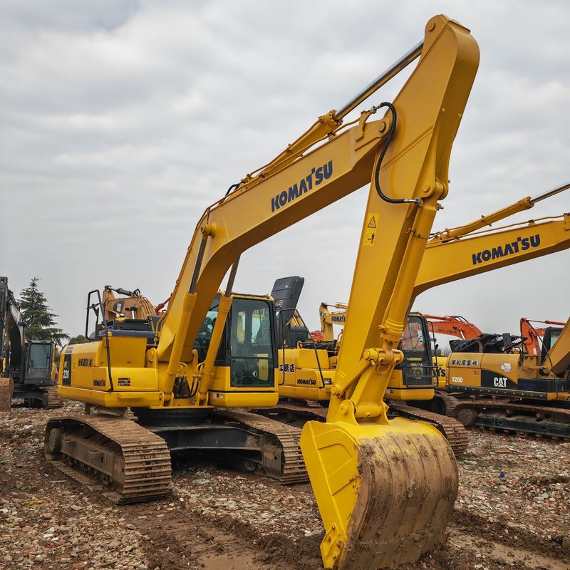 Excavadora usada gran potencia de excavación Komatsu pc 220-8/segundo mano usada excavadora komatsu pc220-8 en venta