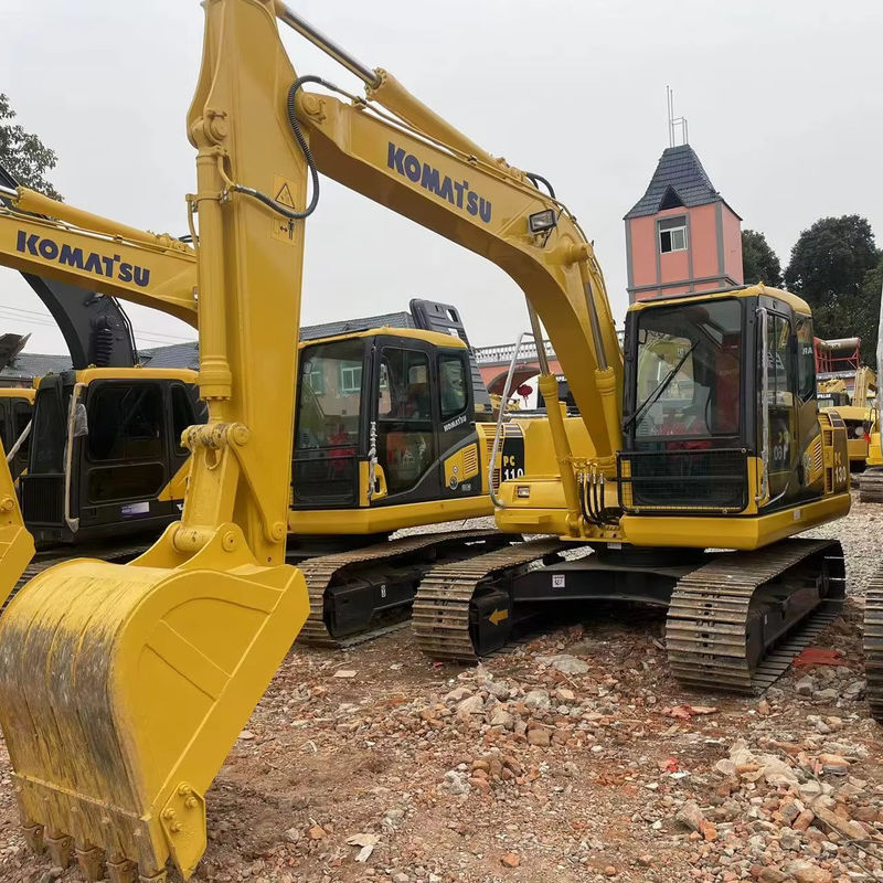 NUEVA Llegada Excavadora usada KOMATSU PC130/BAJA HORA DE TRABAJO Segunda mano KOMATSU EXCAVAYOT Buenas condiciones de movimiento