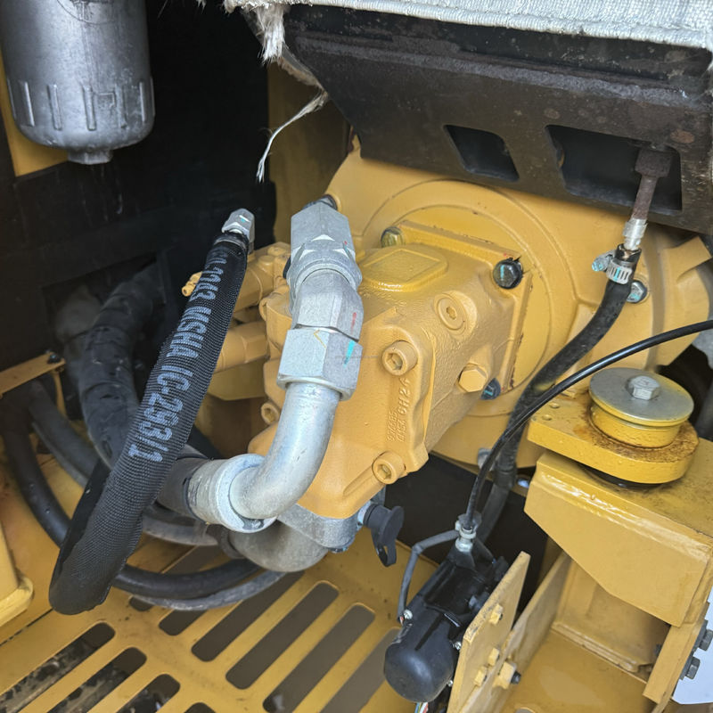 Excavadoras usadas de alta eficiencia de trabajo Mini excavadoras de orugas Maquinaria de movimiento de tierra Cat 305.5e2 Con pulgar hidráulico
